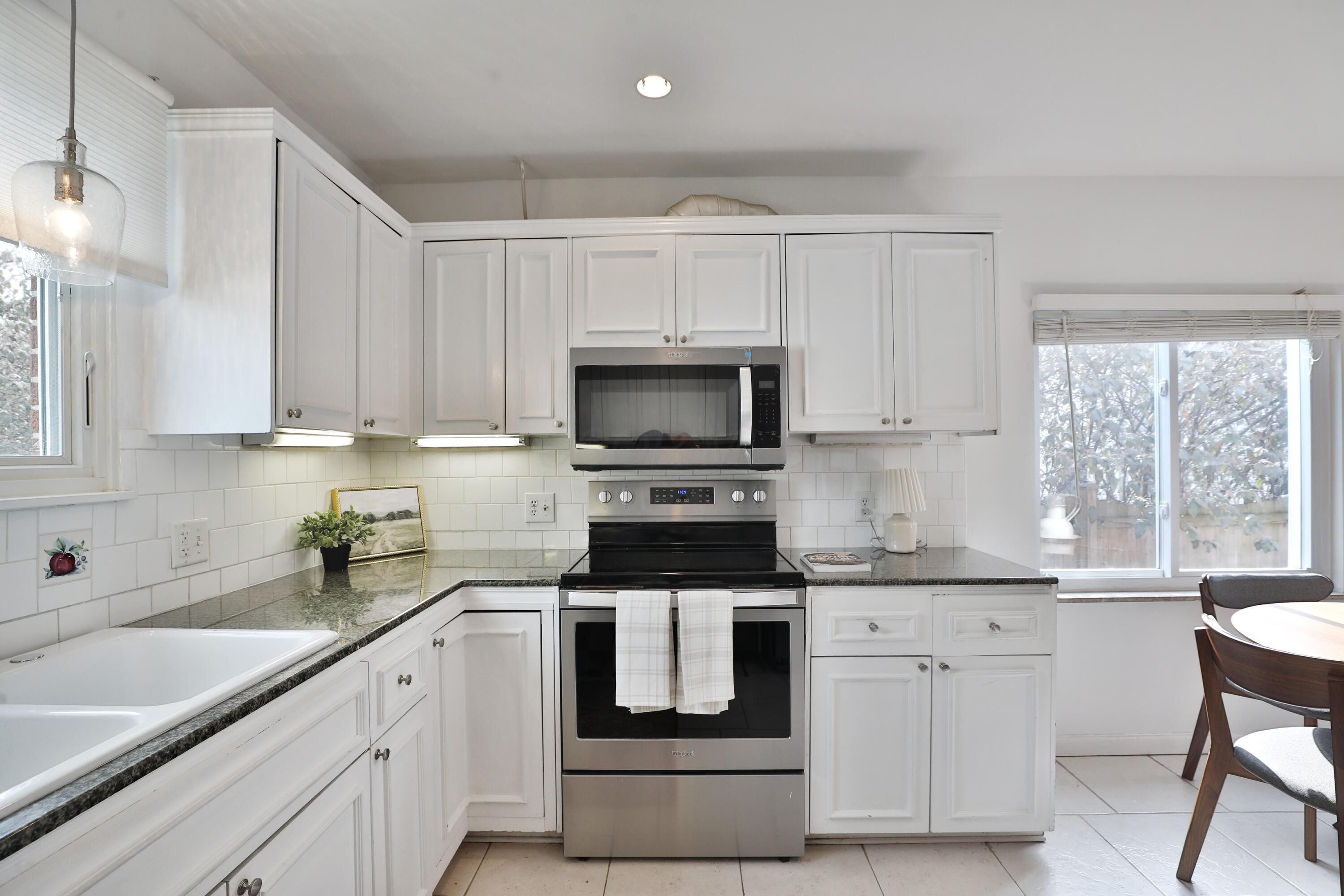 990 Vernon Road Columbus, OH 43209 - Photo 19 of 60 990-Vernon-19