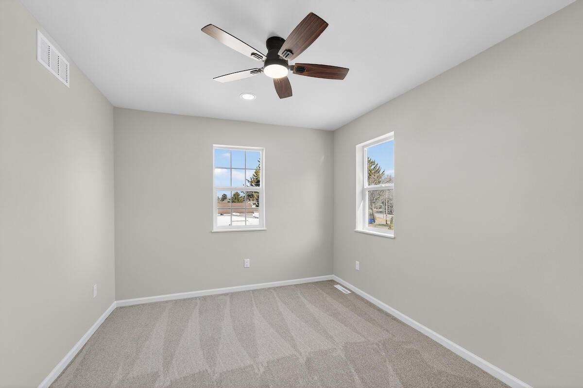 1617 Derby Avenue Mount Pleasant, WI 53403 - Photo 17 of 28 DSC09663