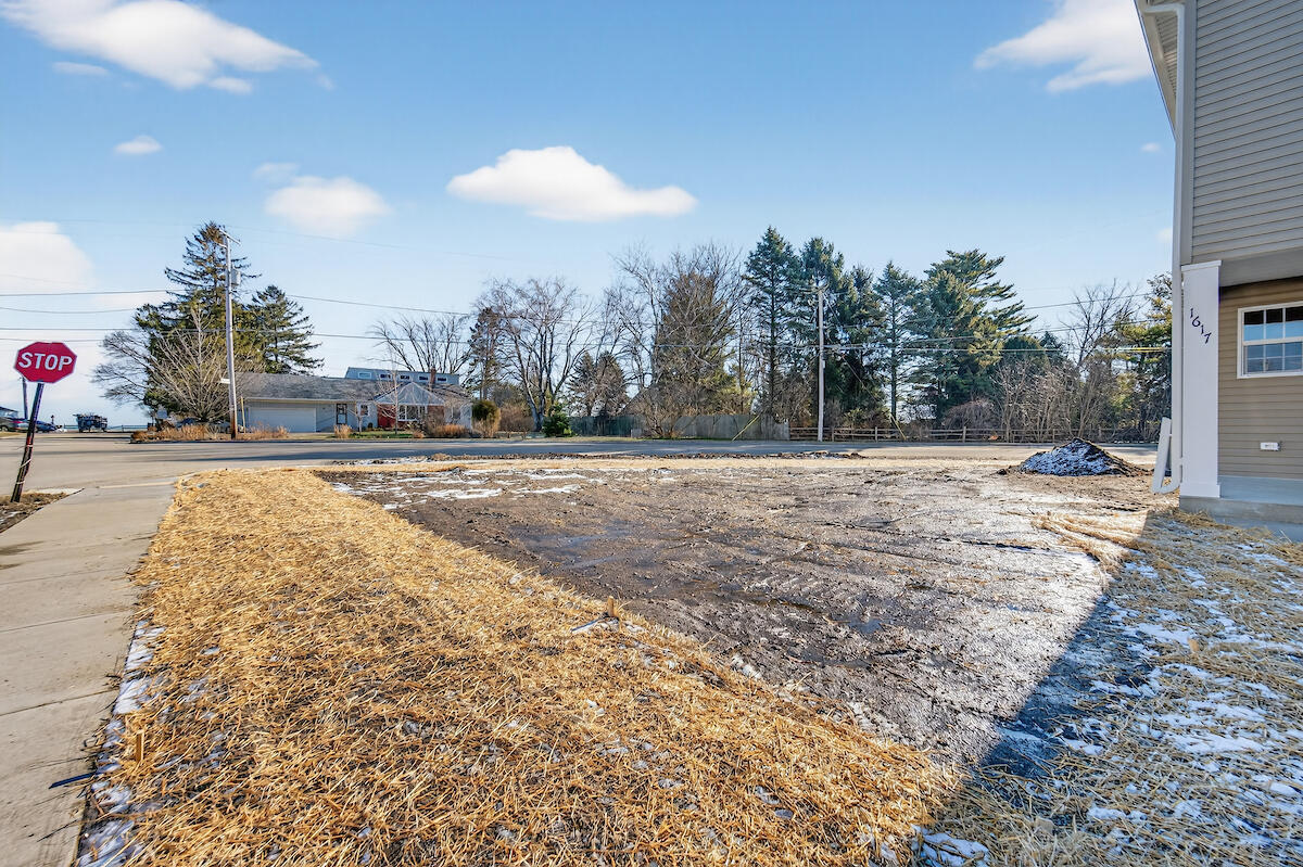 1617 Derby Avenue Mount Pleasant, WI 53403 - Photo 24 of 28 DSC09854