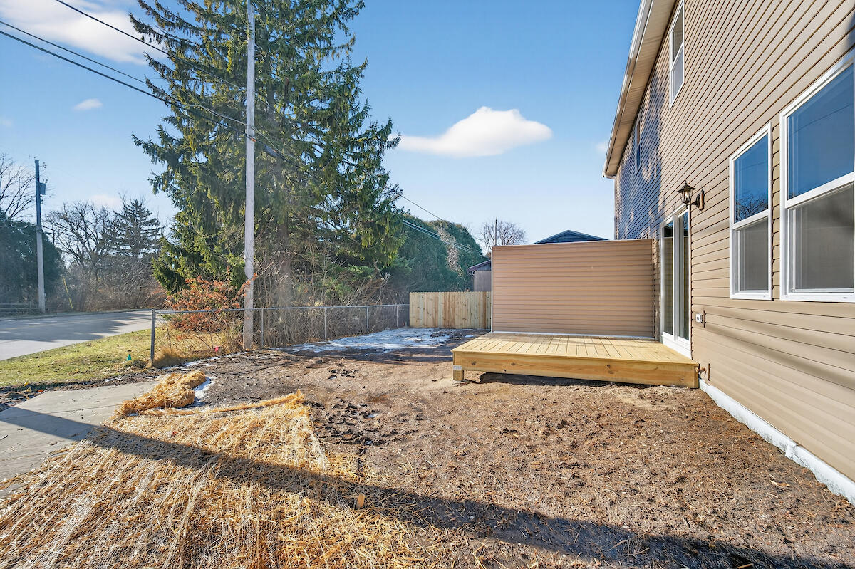 1617 Derby Avenue Mount Pleasant, WI 53403 - Photo 27 of 28 DSC09880