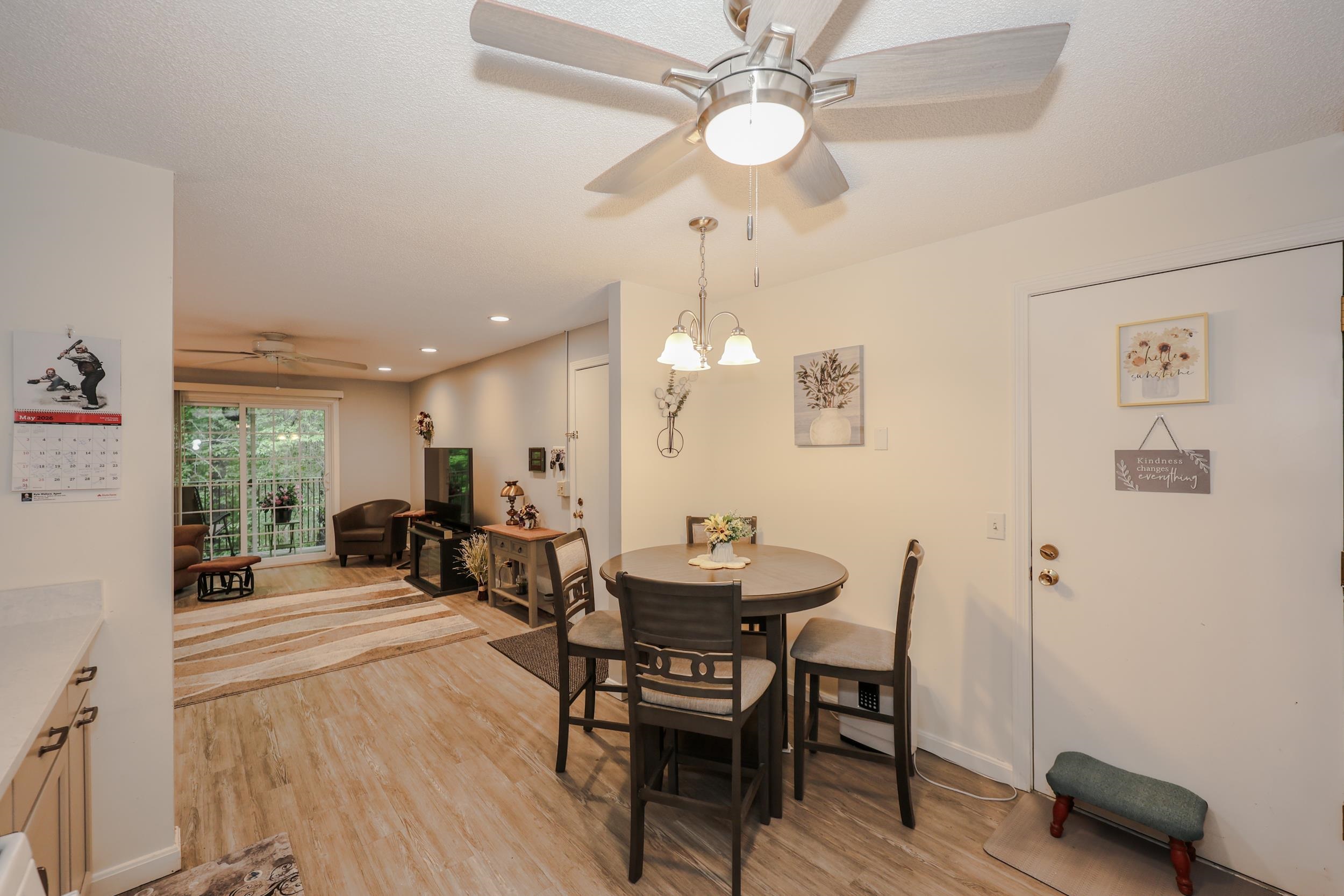 379 Huse Road, Unit 14 Manchester, NH 03103 - Photo 9 of 25