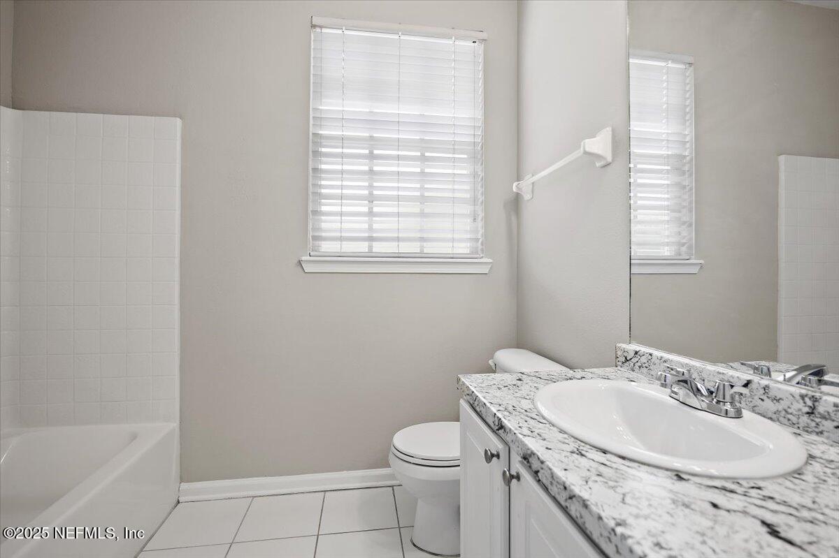 10550 Baymeadows Road, Unit 1028 Jacksonville, FL 32256 - Photo 13 of 22 15-Bathroom