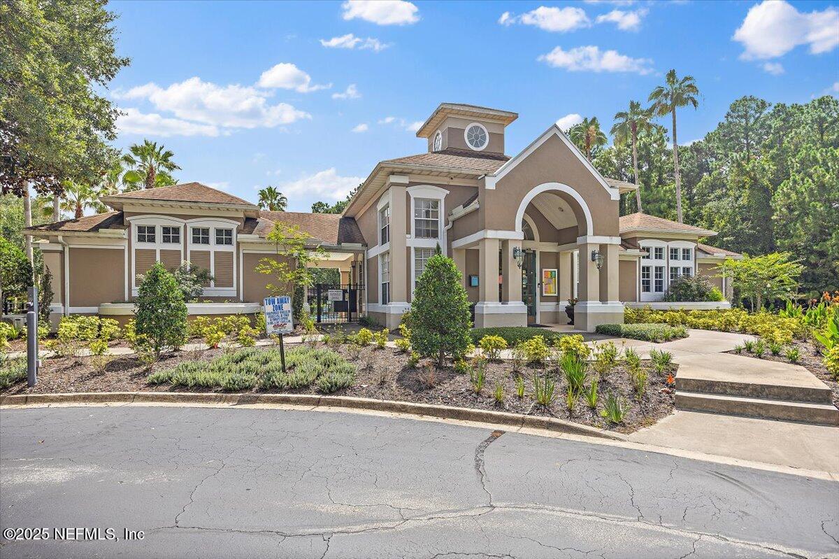 10550 Baymeadows Road, Unit 1028 Jacksonville, FL 32256 - Photo 19 of 22 19-Clubhouse