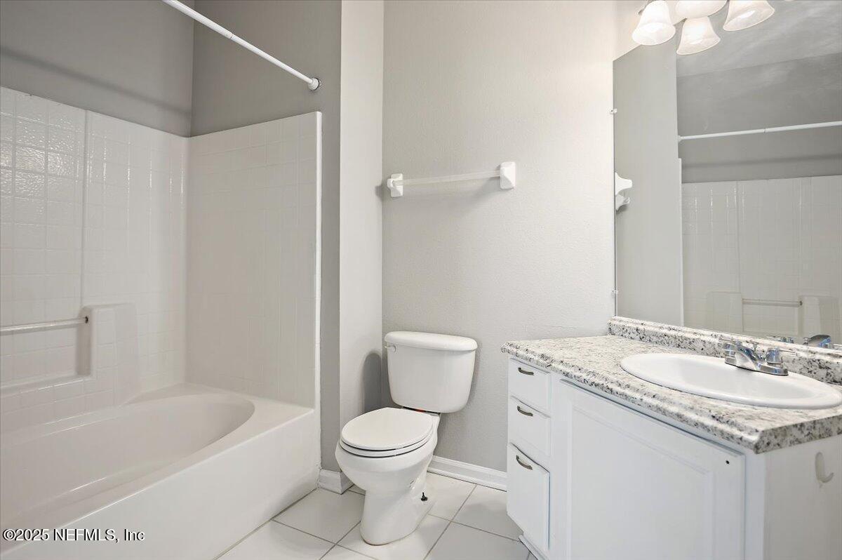 10550 Baymeadows Road, Unit 1028 Jacksonville, FL 32256 - Photo 10 of 22 12-Primary Bathroom