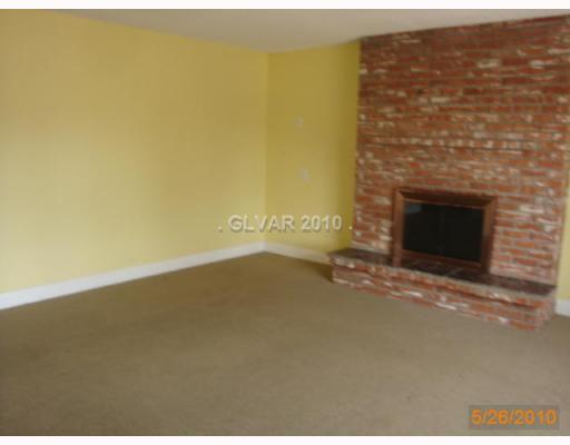 6374 West Desert Inn Road Las Vegas, NV 89146 - Photo 2 of 5 Living Room.