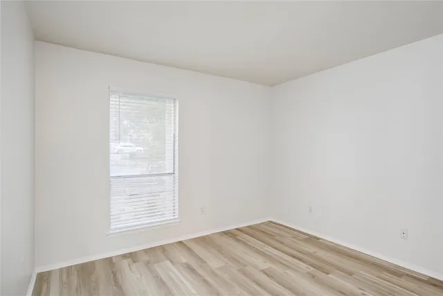 $1,950 | 6910 Hart Lane, Unit 806, Austin, TX 78731