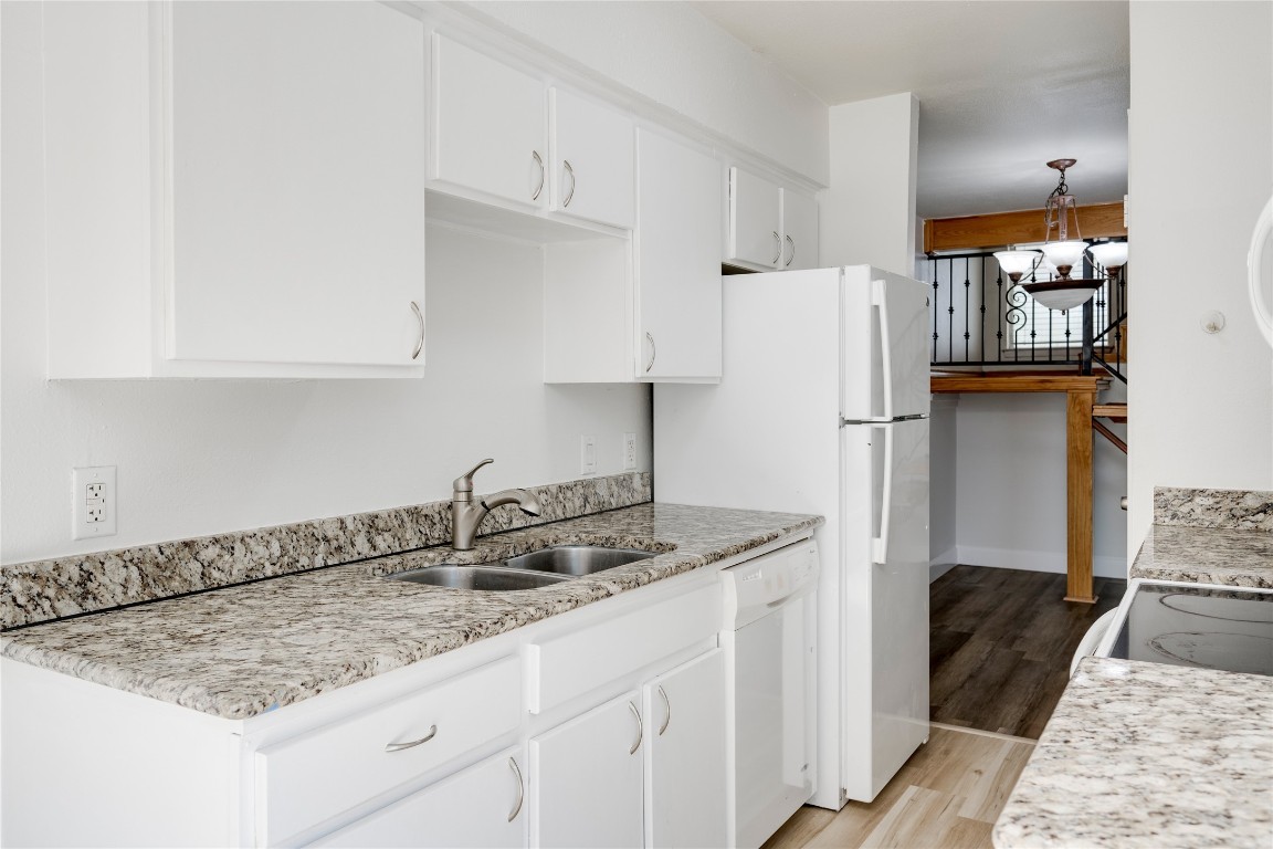 6910 Hart Lane, Unit 806 Austin, TX 78731 - Photo 7 of 22