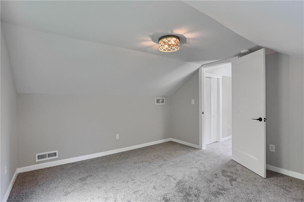 9755 Grosick Road Pittsburgh, PA 15237 - Photo 18 of 22