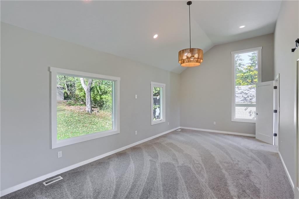 9755 Grosick Road Pittsburgh, PA 15237 - Photo 8 of 22