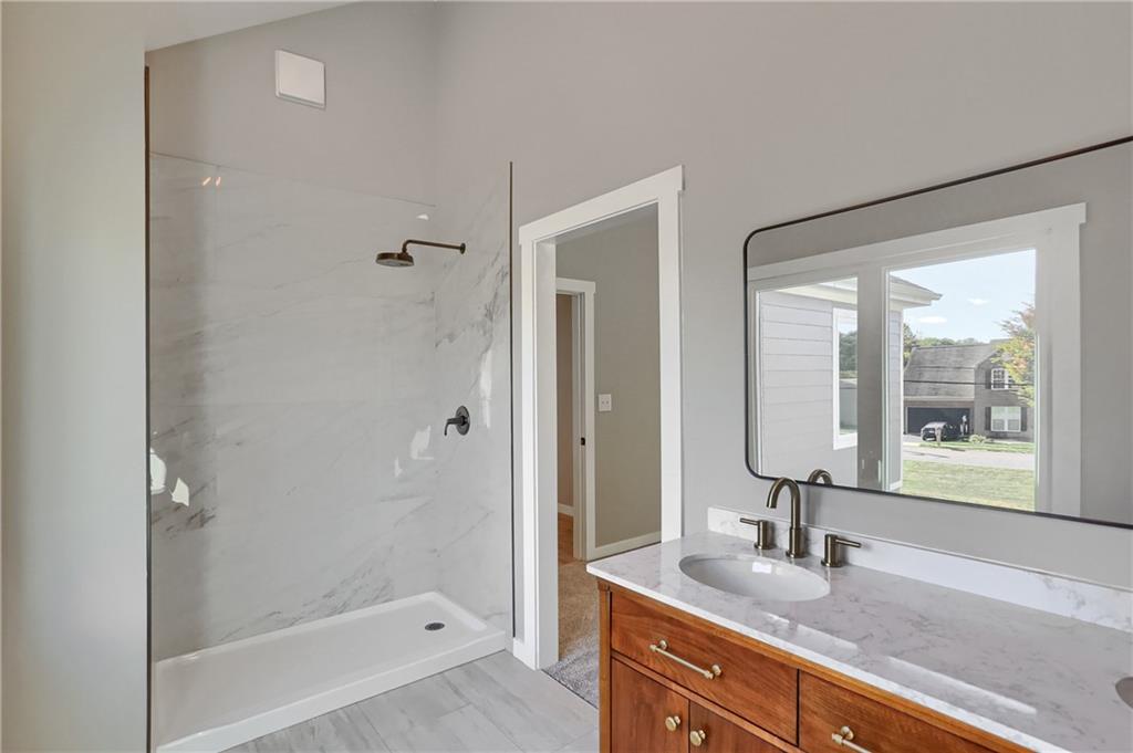 9755 Grosick Road Pittsburgh, PA 15237 - Photo 9 of 22