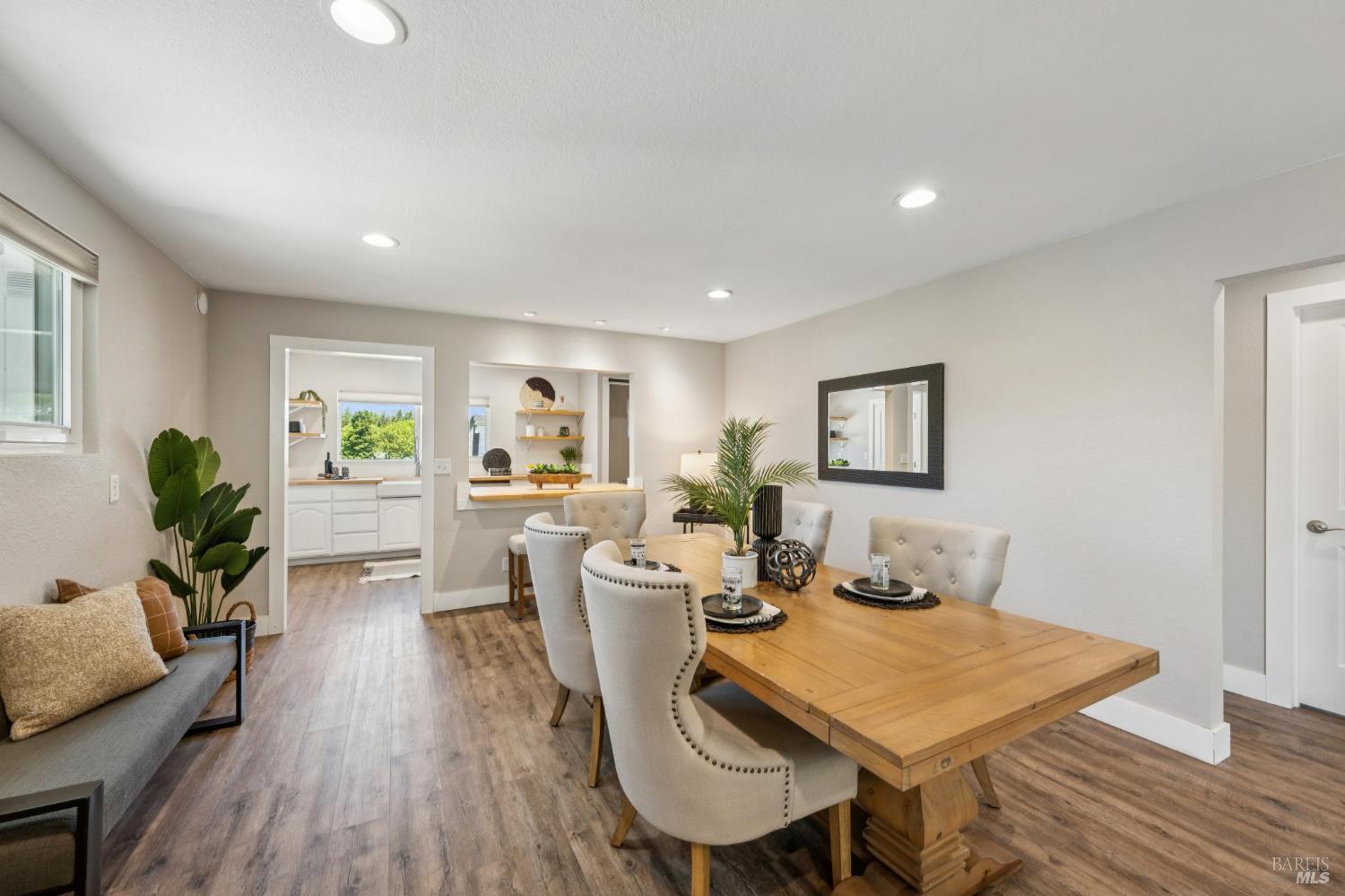 5370 Daywalt Lane Sebastopol, CA 95472 - Photo 15 of 69