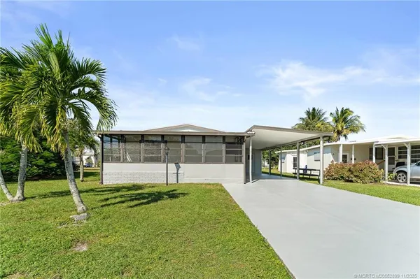 $230,000 | 2733 Southwest Thunderbird Trail, Stuart, FL 34997