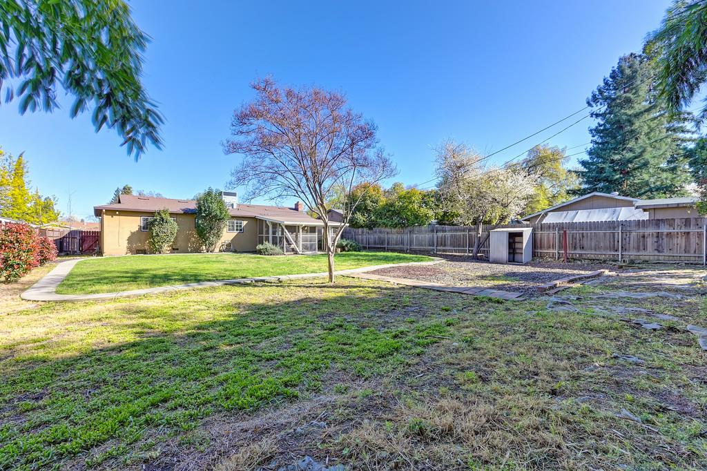 3213 Smathers Way Carmichael, CA 95608 - Photo 35 of 42