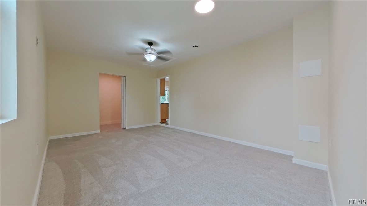 414 Williamsburg Road Utica, NY 13502 - Photo 15 of 35