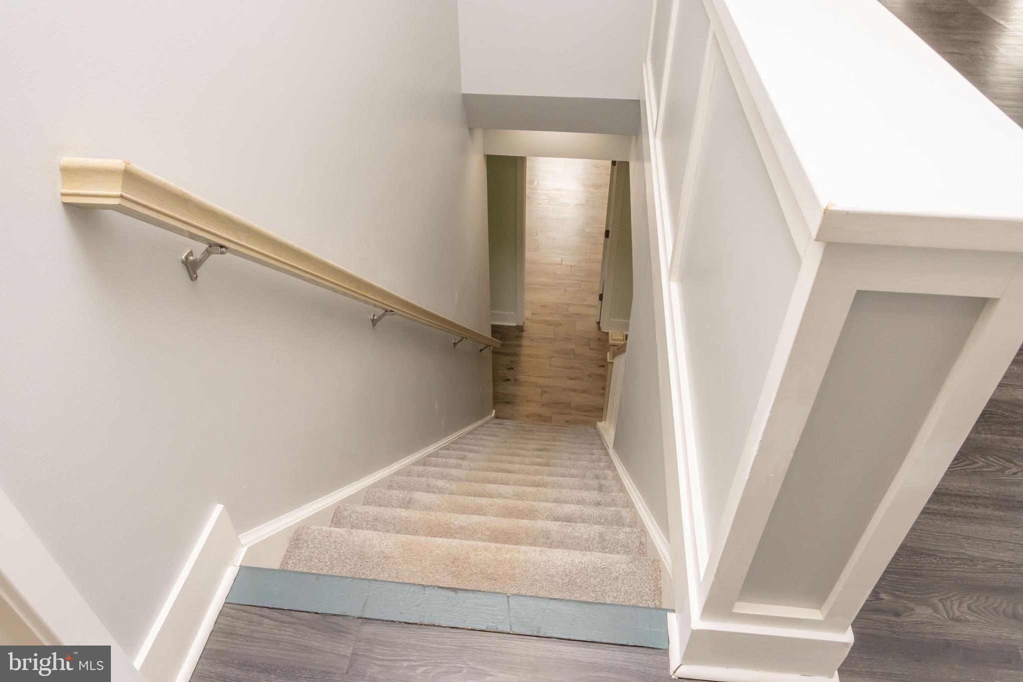6042 Station Cir Road Harrisburg, PA 17111 - Photo 49 of 71 a view of entryway