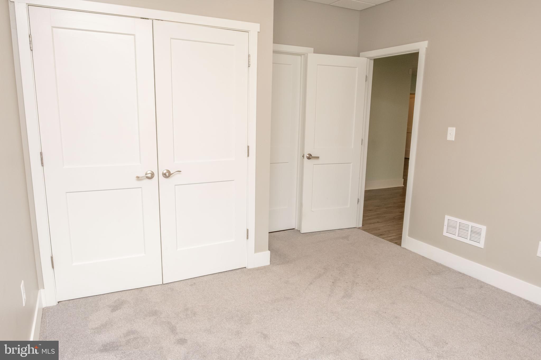 6042 Station Cir Road Harrisburg, PA 17111 - Photo 58 of 71 a view of an empty room