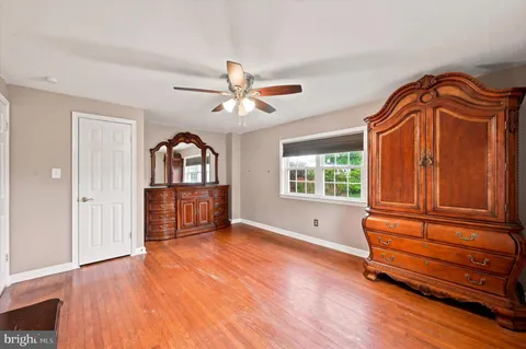 $325,000 | 107 Mohawk Avenue, Norwood, PA 19074