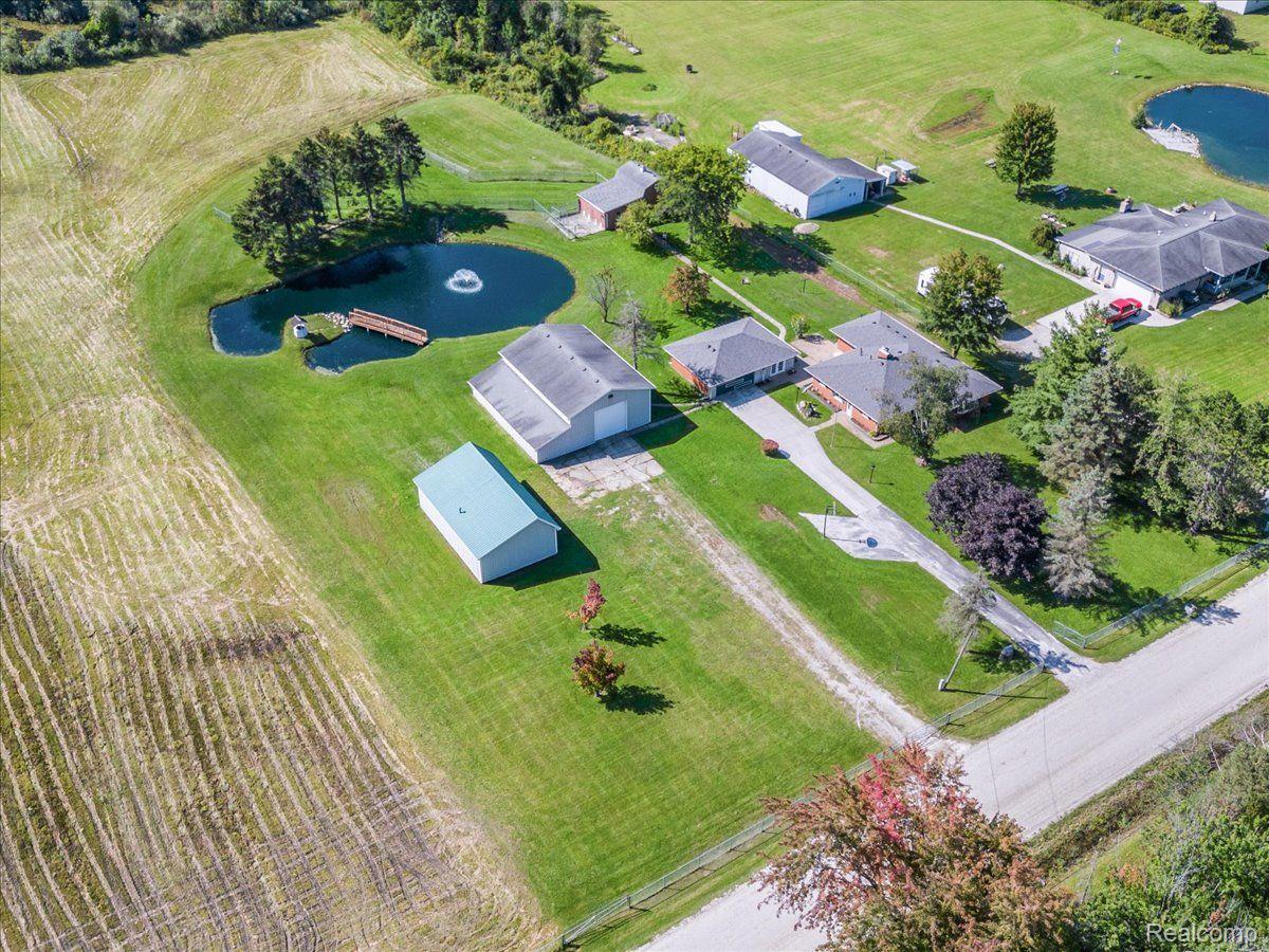 10249 Lindsey Road Casco, MI 48064 - Photo 4 of 35 Gallery Image 4