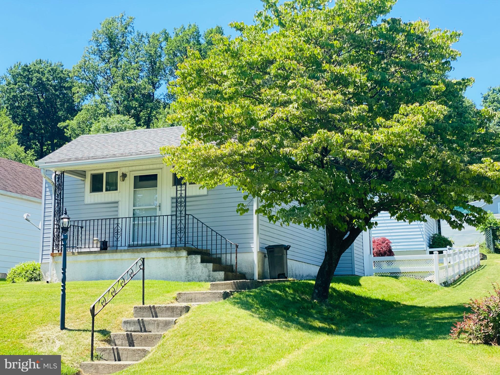 1711 Liggett Avenue Reading, PA 19607 - Photo 1 of 10 Gallery Image 1