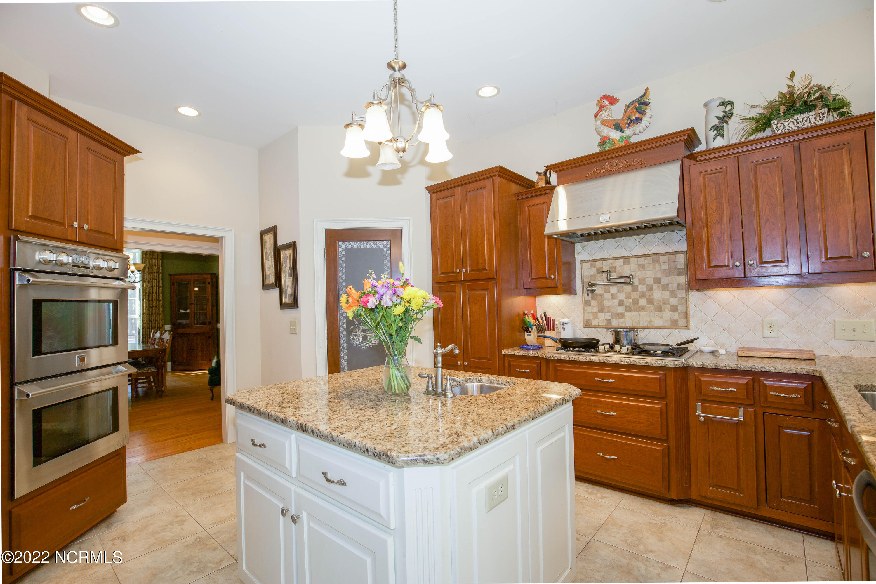 528 Longleaf Drive West End, NC 27376 - Photo 3 of 92 528 Longleaf Dr-7