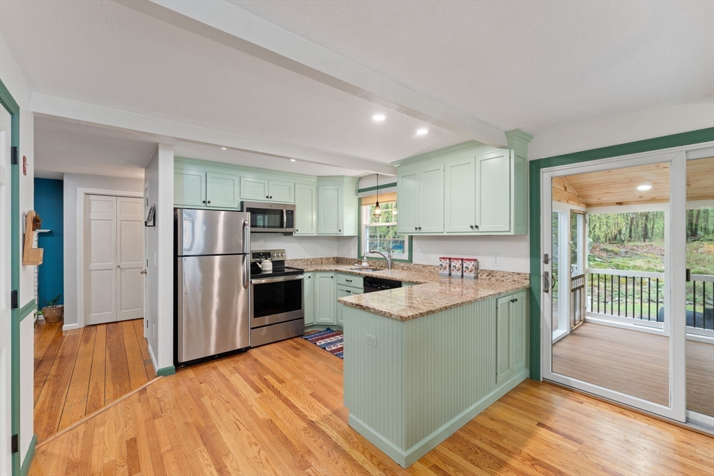 49 Asylum Street Mendon, MA 01756 - Photo 8 of 41 Gallery Image 8