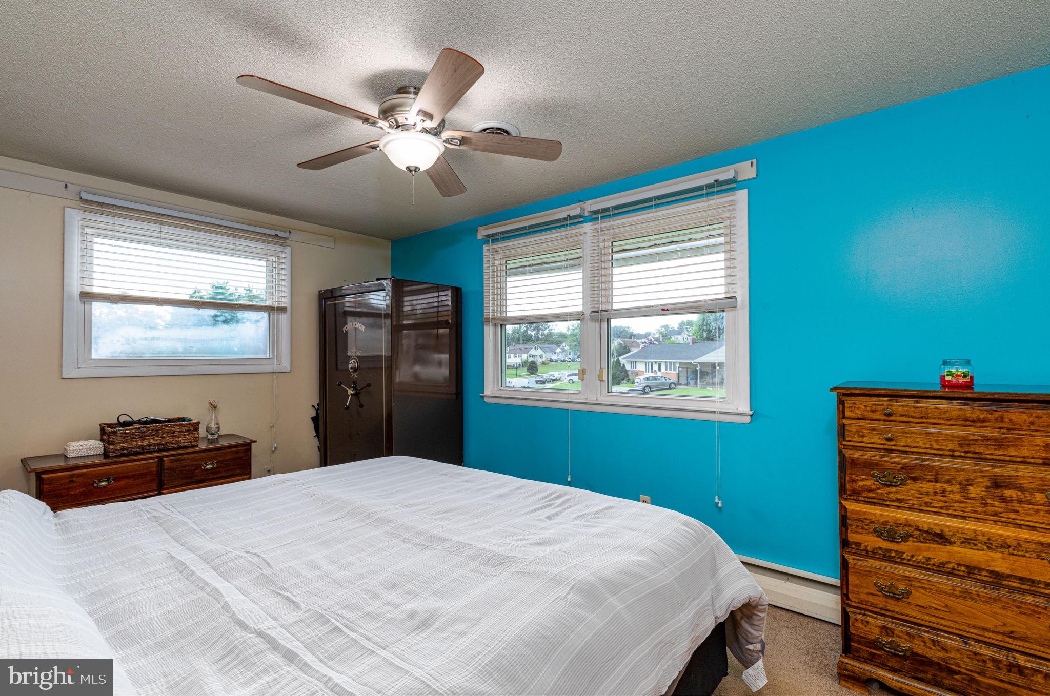 2710 Burridge Road Baltimore, MD 21234 - Photo 13 of 25 Primary bedroom