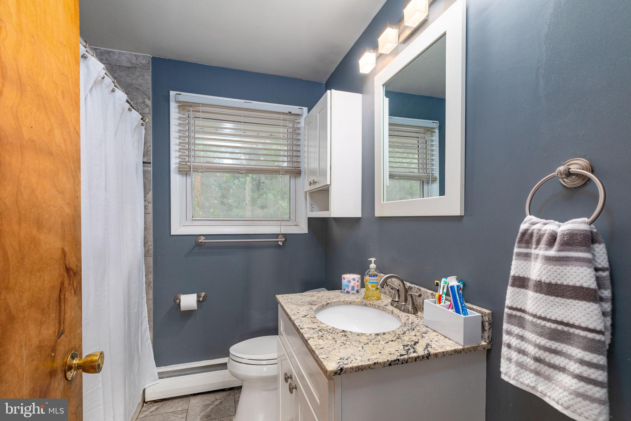 2710 Burridge Road Baltimore, MD 21234 - Photo 16 of 25 Main floor bath