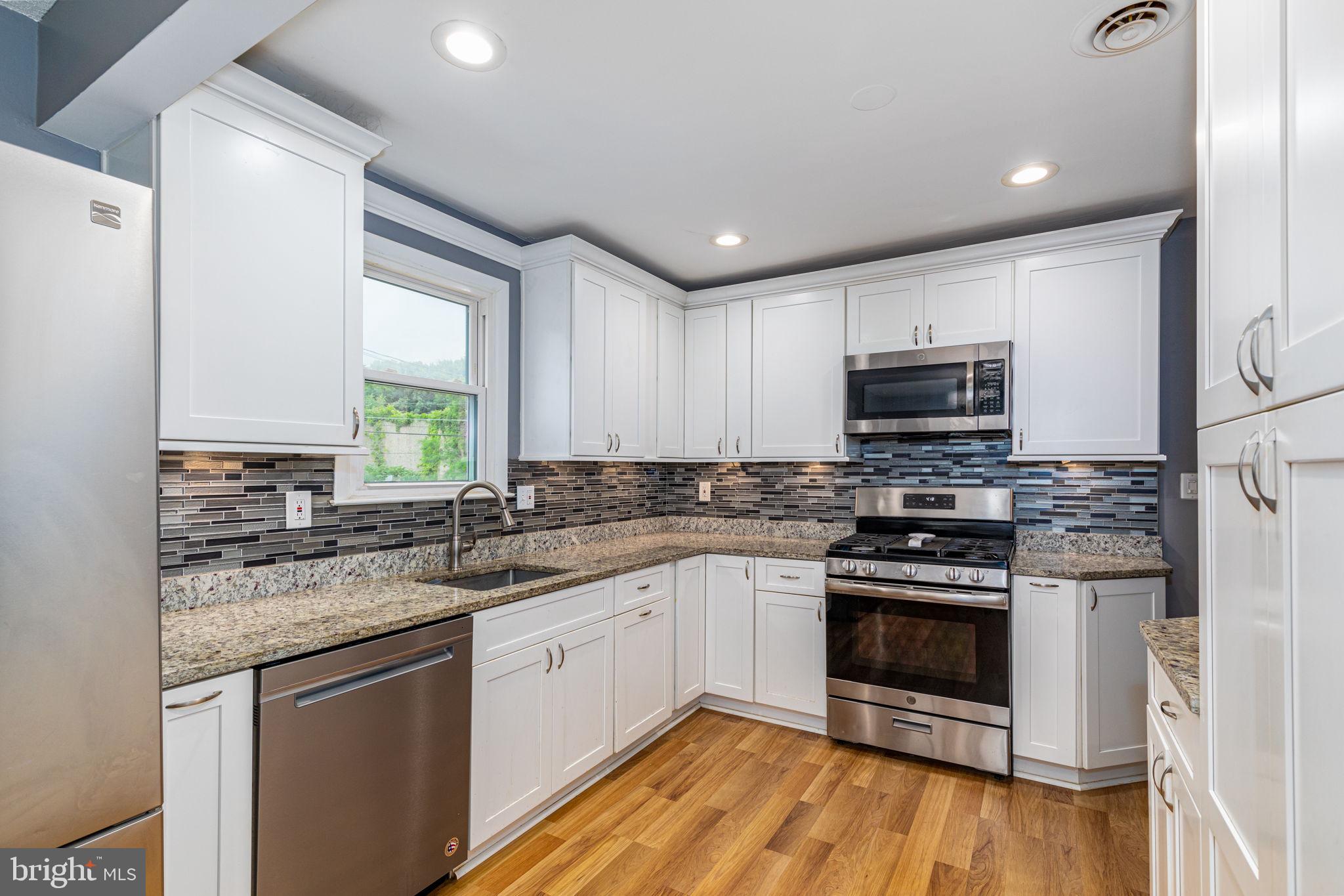 2710 Burridge Road Baltimore, MD 21234 - Photo 10 of 25 Kitchen