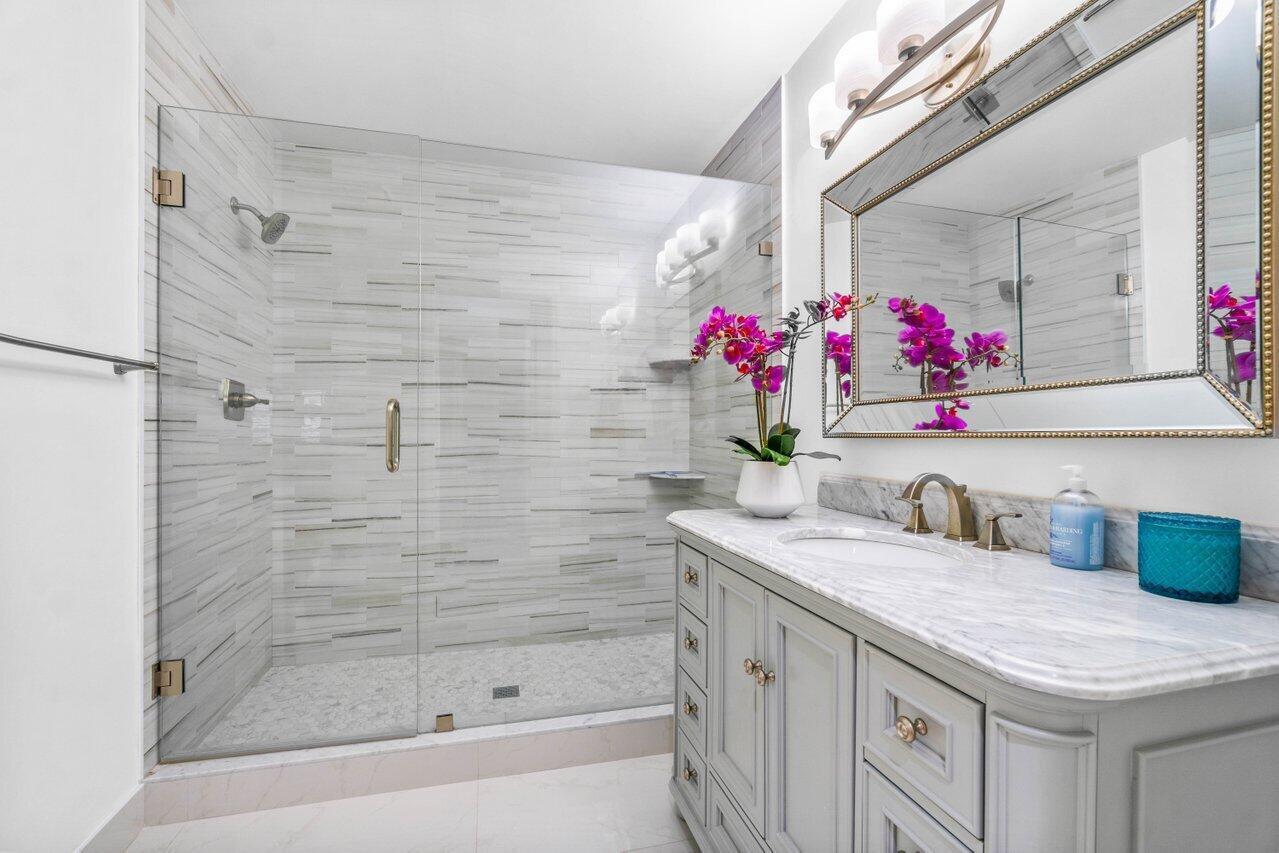 2683 Northwest 45th Street Boca Raton, FL 33434 - Photo 22 of 28 Second Bathroom 2