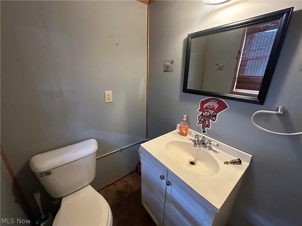43731 Fulda Road Caldwell, OH 43724 - Photo 23 of 25 Downstairs half bath