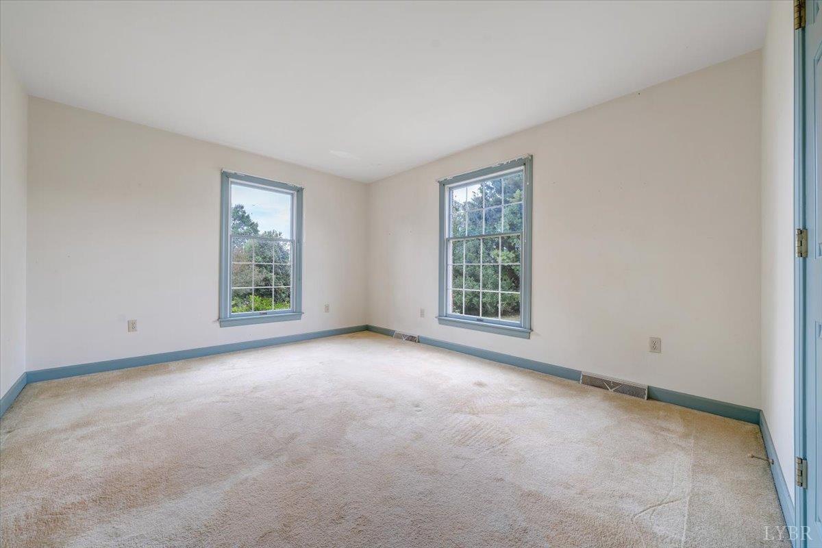 105 North Branch Road Bedford, VA 24523 - Photo 29 of 80 an empty room with windows
