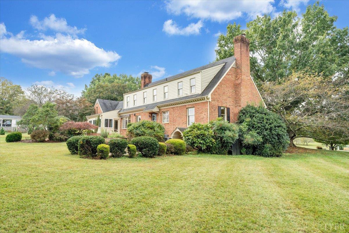 105 North Branch Road Bedford, VA 24523 - Photo 68 of 80 a view of a house with backyard and garden