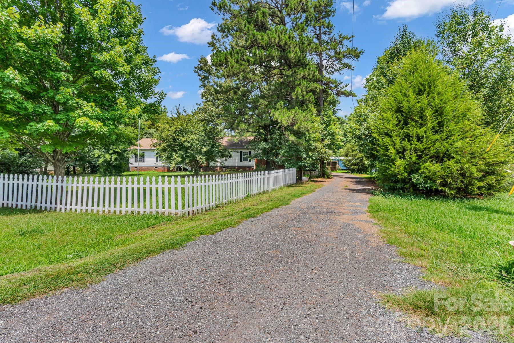 515 Wafford Road Lexington, NC 27292 - Photo 3 of 44 Gallery Image 3