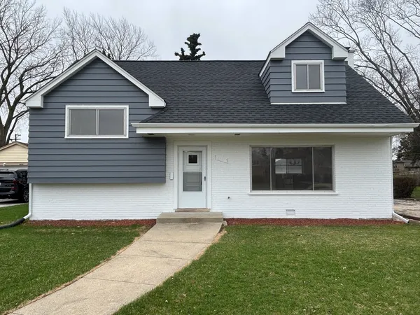 $479,900 | 8425 West Carol Street, Niles, IL 60714