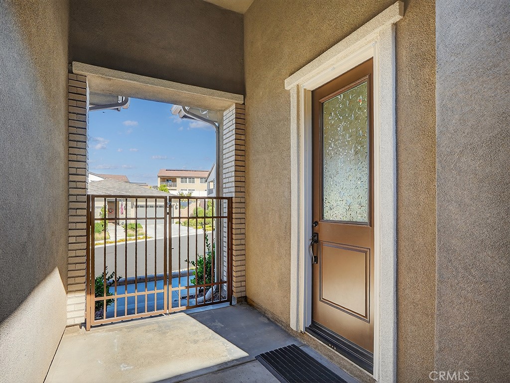 32441 Toyon Road Temecula, CA 92591 - Photo 5 of 53