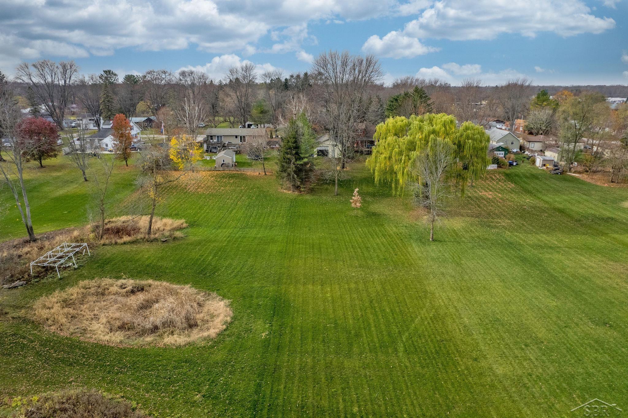 305 Adams Road Saginaw, MI 48609 - Photo 32 of 47 50096021-31.JPG