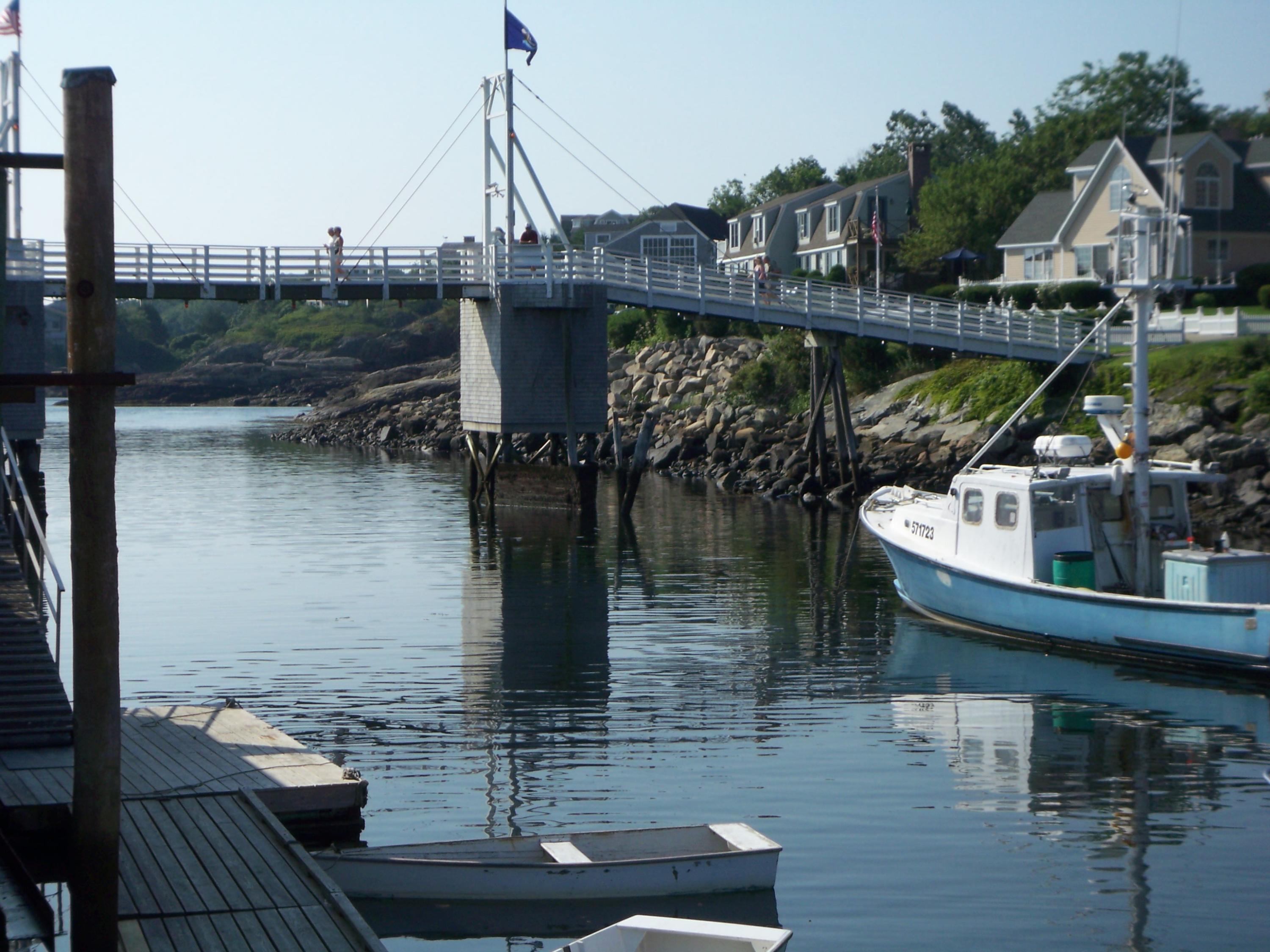 13 Ledge Road, Unit 2 Ogunquit, ME 03907 - Photo 13 of 16 100_4009