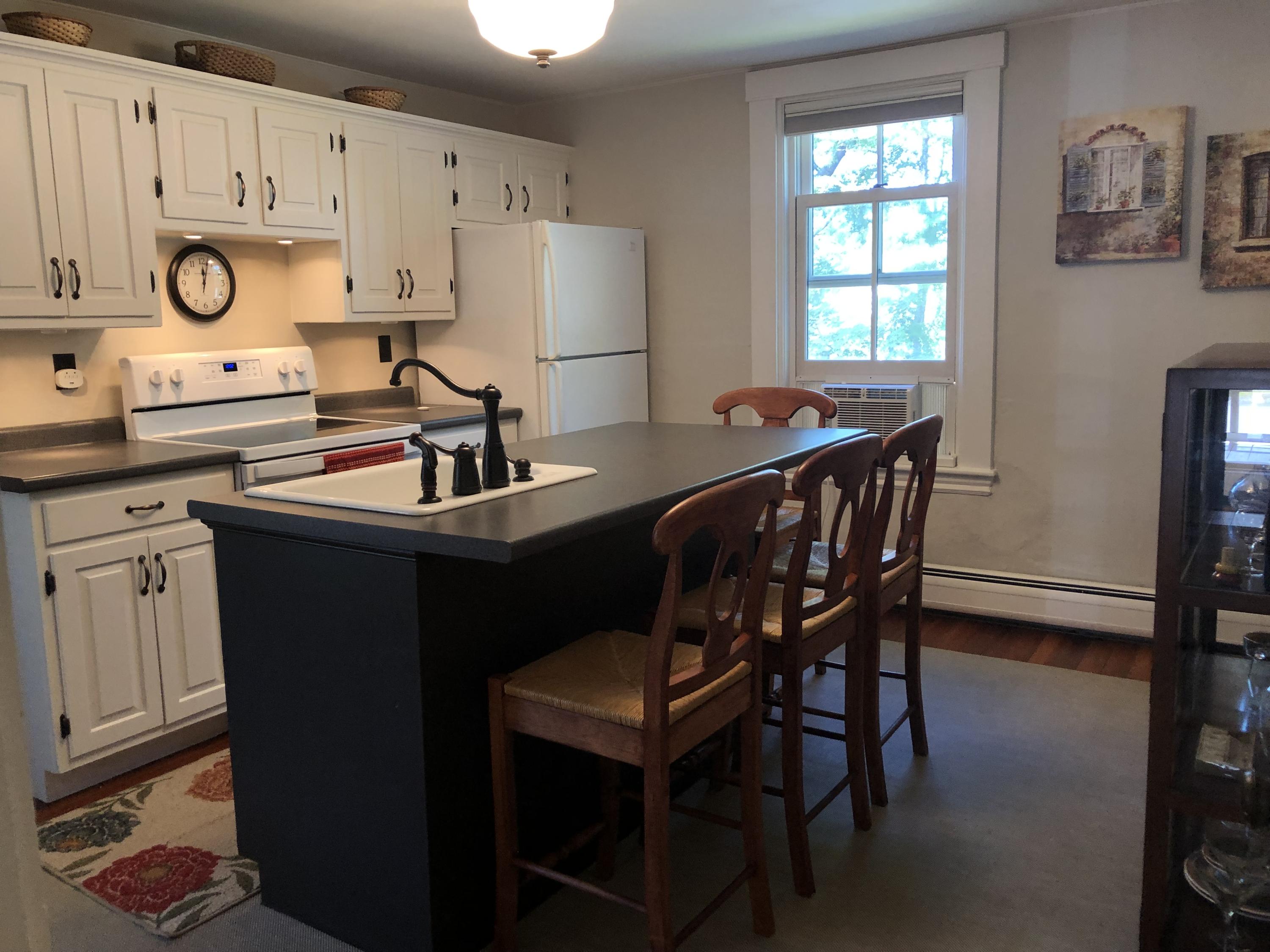 13 Ledge Road, Unit 2 Ogunquit, ME 03907 - Photo 5 of 16 IMG_0465