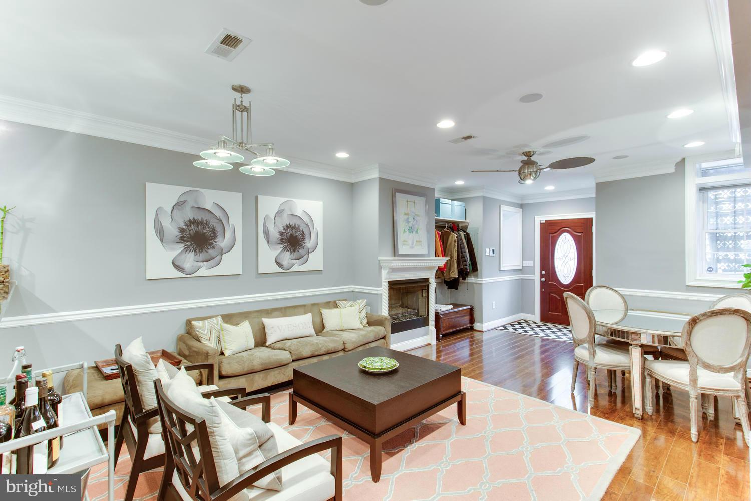 43 R Street Northwest, Unit 1 Washington, DC 20001 - Photo 10 of 30 Living Room