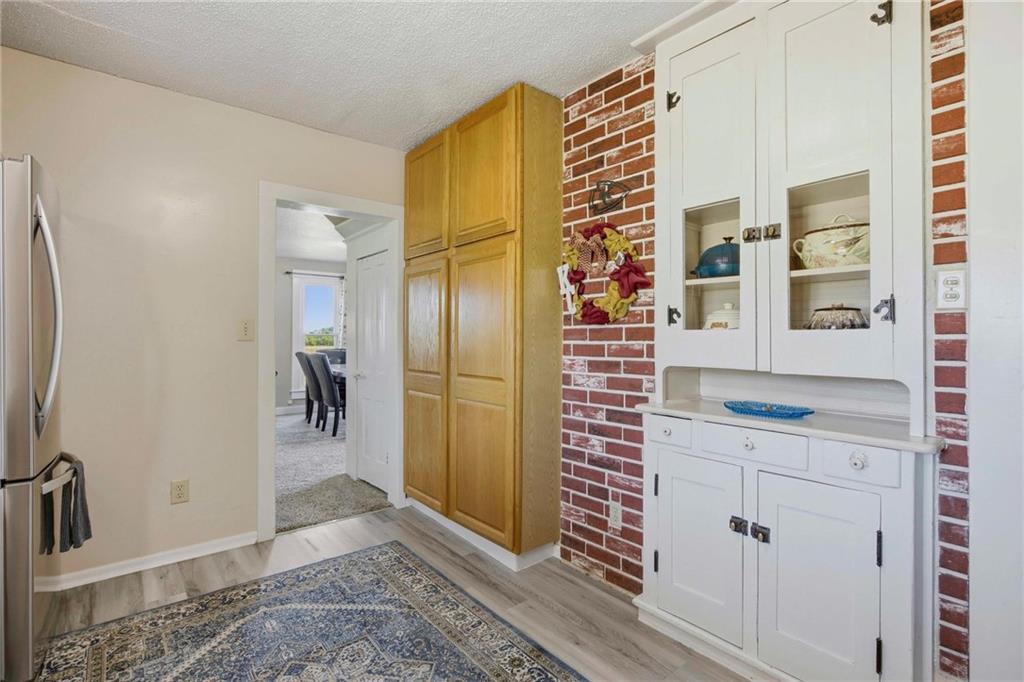 28821 South Famuliner Road Garden City, MO 64747 - Photo 9 of 23