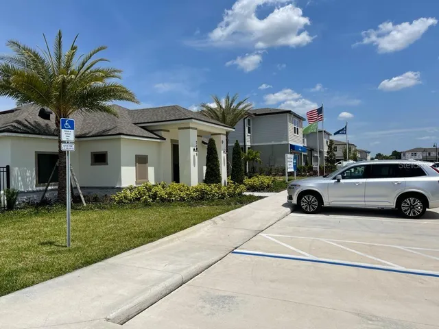 $2,300 | 975 Robin Holly Street, Ocoee, FL 34761