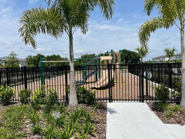 $2,300 | 975 Robin Holly Street, Ocoee, FL 34761