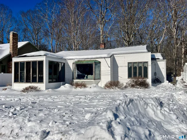 $2,950 | 51 Billow Road, East Lyme, CT 06357