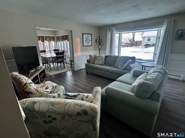 $2,950 | 51 Billow Road, East Lyme, CT 06357