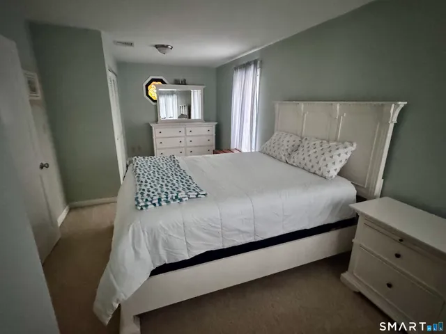 $2,950 | 51 Billow Road, East Lyme, CT 06357