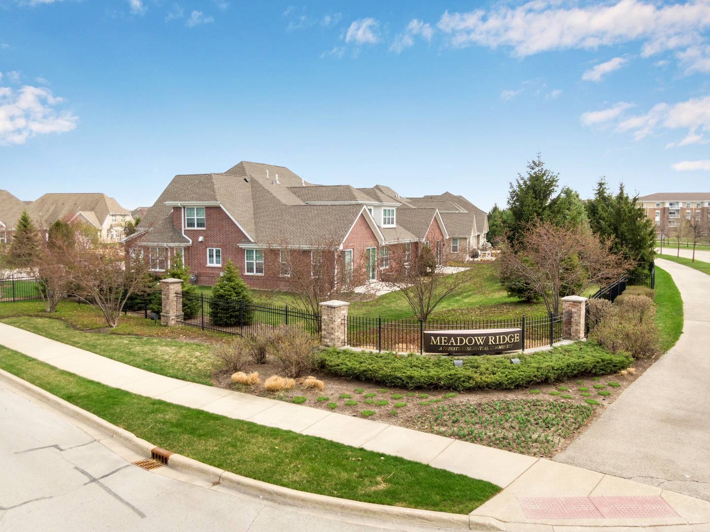 2228 Washington Drive Northbrook, IL 60062 - Photo 2 of 30