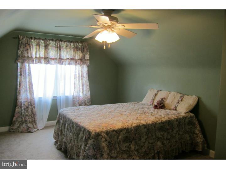 351 Brookhaven Road Brookhaven, PA 19015 - Photo 10 of 16