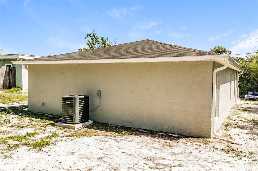 824 Pinewood Street Daytona Beach, FL 32117 - Photo 14 of 16