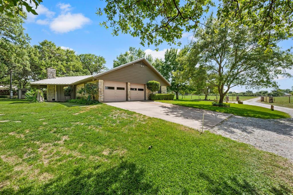 515 New Highland Road Springtown, TX 76082 - Photo 24 of 38