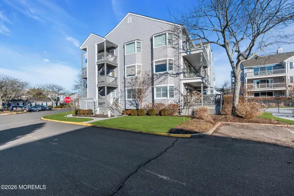 $1,100,000 | 97 Bay Point Harbour, Point Pleasant, NJ 08742